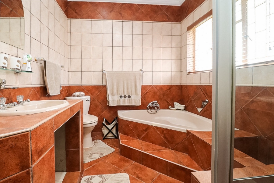4 Bedroom Property for Sale in Declercqville North West